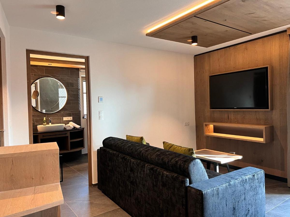 Adlhof Apartments 브루니코 외부 사진