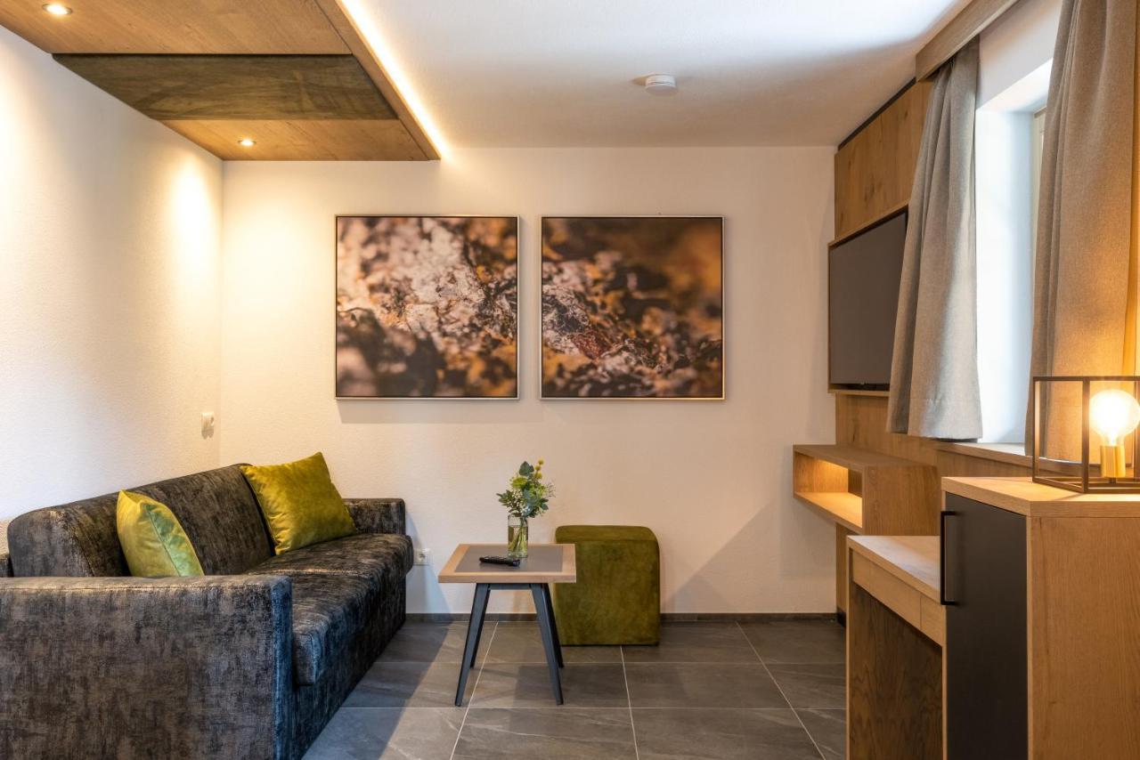 Adlhof Apartments 브루니코 외부 사진